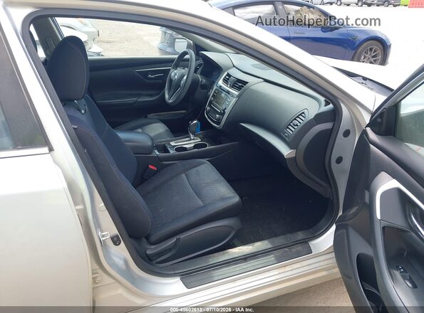 1N4AL3AP4JC237119 2018 NISSAN ALTIMA Silver Widok wnętrza z przodu