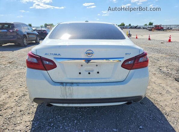 1N4AL3AP4JC237489 2018 NISSAN ALTIMA White Вид ззаду