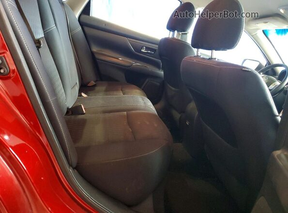 1N4AL3AP4JC242806 2018 NISSAN ALTIMA Red Vista de los asientos traseros