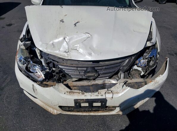 1N4AL3AP5GC144649 2016 NISSAN ALTIMA White Rear interior view