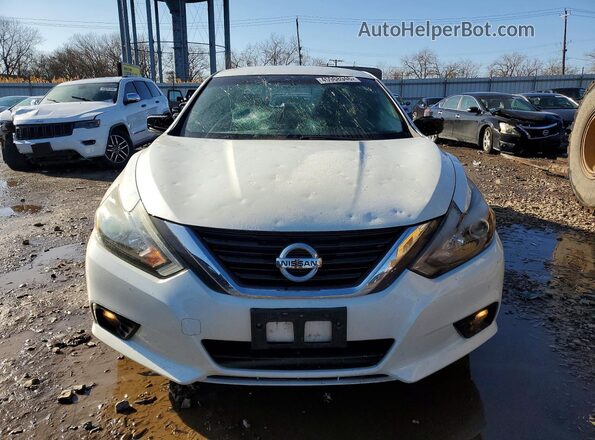 1N4AL3AP5HC133443 2017 NISSAN ALTIMA White Widok z przodu