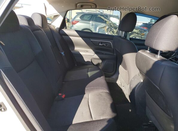 1N4AL3AP5HC133443 2017 NISSAN ALTIMA White Widok tylnych siedzeń