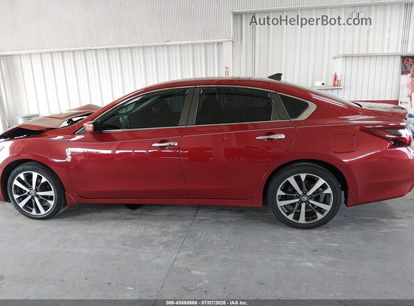 1N4AL3AP5HC147519 2017 NISSAN ALTIMA Red 360 interior view