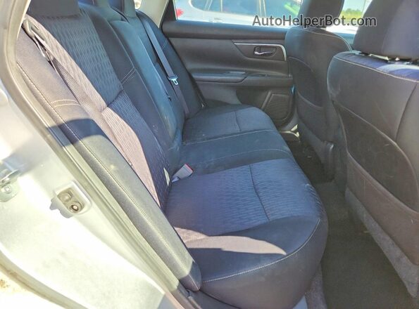 1N4AL3AP5HC217875 2017 NISSAN ALTIMA Silver Հետևի նստատեղերի տեսք