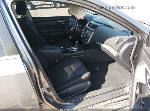1N4AL3AP5HC485244 2017 NISSAN ALTIMA Gray Front interior view