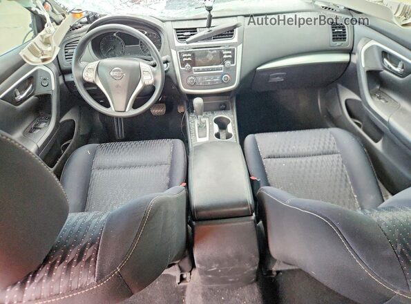 1N4AL3AP5HN316930 2017 NISSAN ALTIMA Серебряный Вид панели приборов