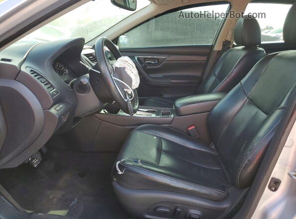 1N4AL3AP5JC128510 2018 NISSAN ALTIMA Silver Front interior view