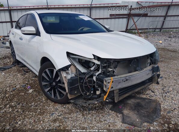 1N4AL3AP5JC176623 2018 NISSAN ALTIMA White Front view