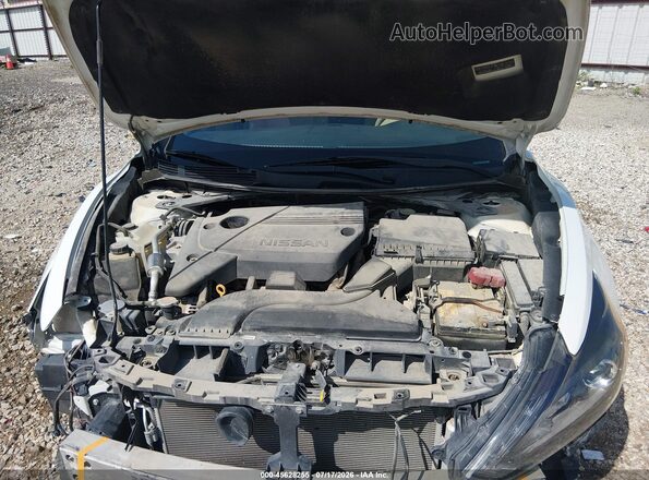 1N4AL3AP5JC176623 2018 NISSAN ALTIMA White Rear view