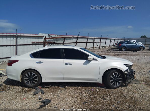 1N4AL3AP5JC176623 2018 NISSAN ALTIMA White 360 interior view