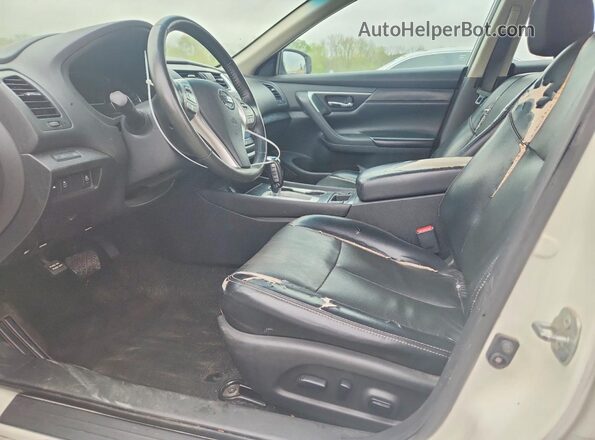 1N4AL3AP6GC226406 2016 NISSAN ALTIMA Белый Вид салона спереди