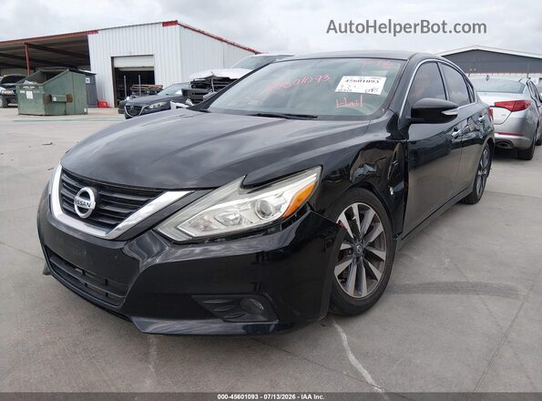 1N4AL3AP6HC113878 2017 NISSAN ALTIMA Черный Передняя левая четверть