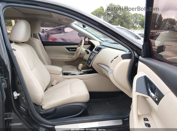 1N4AL3AP6HC113878 2017 NISSAN ALTIMA Черный Вид салона спереди