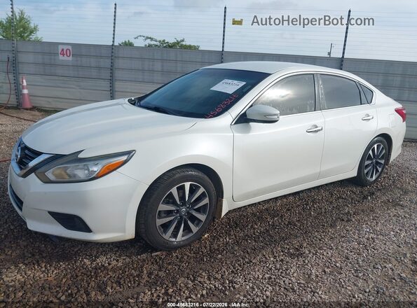 1N4AL3AP6HC129613 2017 NISSAN ALTIMA White Передня ліва чверть