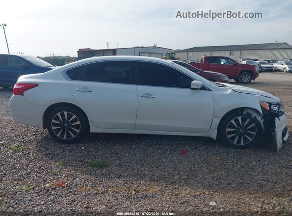 1N4AL3AP6HC129613 2017 NISSAN ALTIMA White Вид задньої частини салону