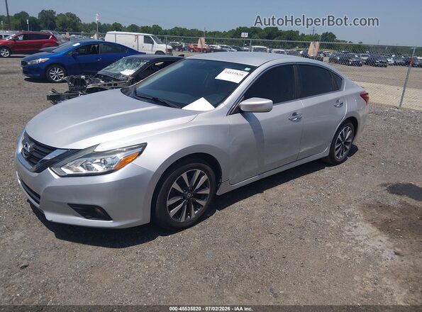 1N4AL3AP6HC143849 2017 NISSAN ALTIMA Silver Vista tres cuartos delantera izquierda