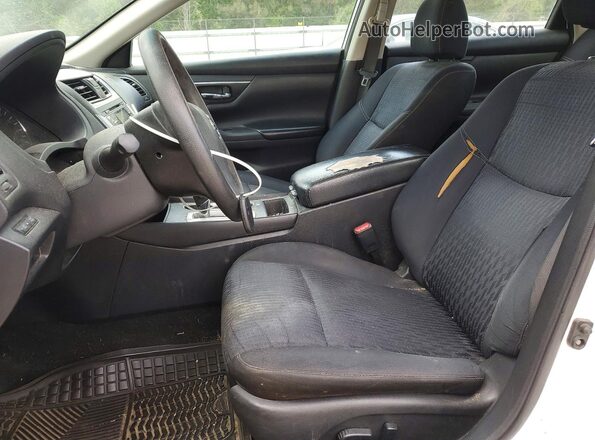 1N4AL3AP6HC161624 2017 NISSAN ALTIMA Белый Вид салона спереди