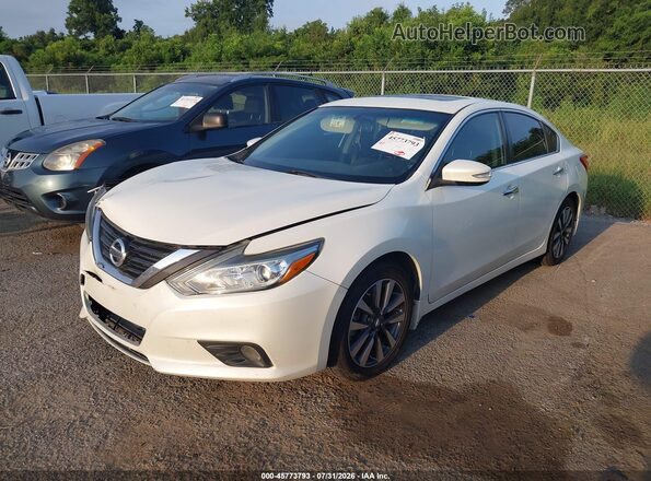 1N4AL3AP6HC173711 2017 NISSAN ALTIMA Белый Передняя левая четверть