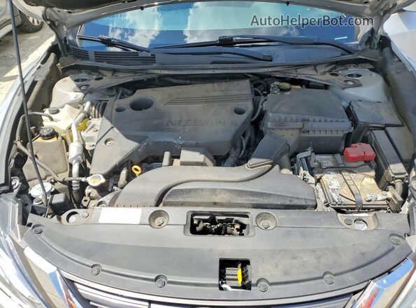 1N4AL3AP6HC212068 2017 NISSAN ALTIMA Silver Rear interior view