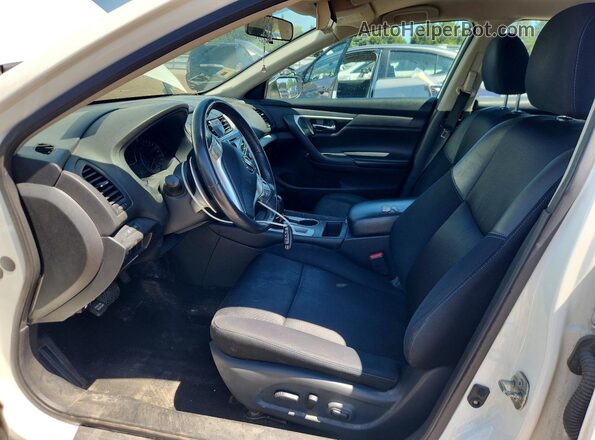 1N4AL3AP6HC237147 2017 NISSAN ALTIMA White Вид салону спереду