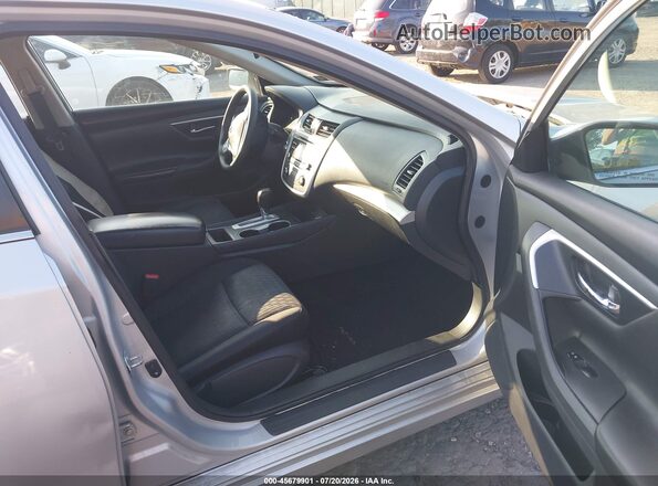 1N4AL3AP6HC251436 2017 NISSAN ALTIMA Серебряный Вид салона спереди