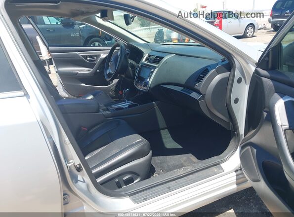 1N4AL3AP6JC134350 2018 NISSAN ALTIMA Silver Widok wnętrza z przodu