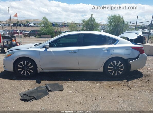 1N4AL3AP6JC134350 2018 NISSAN ALTIMA Silver Widok wnętrza 360 stopni