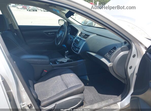 1N4AL3AP6JC207359 2018 NISSAN ALTIMA Серебряный Вид салона спереди