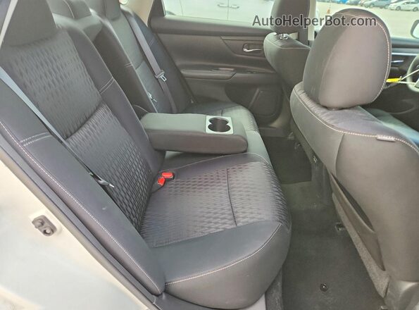 1N4AL3AP6JC220810 2018 NISSAN ALTIMA White უკანა სავარძლების ხედი