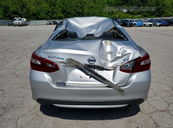 1N4AL3AP6JC223965 2018 NISSAN ALTIMA Silver Widok z tyłu