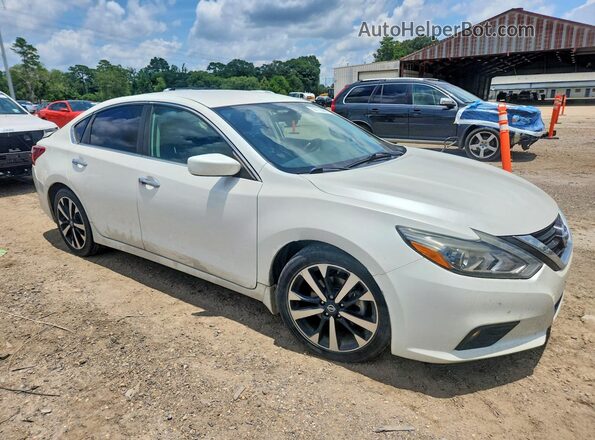 1N4AL3AP6JC275192 2018 NISSAN ALTIMA Белый Передняя правая четверть
