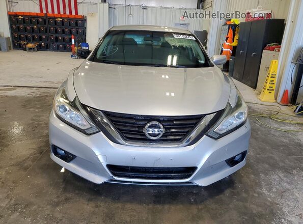 1N4AL3AP7GC145513 2016 NISSAN ALTIMA Silver Widok z przodu
