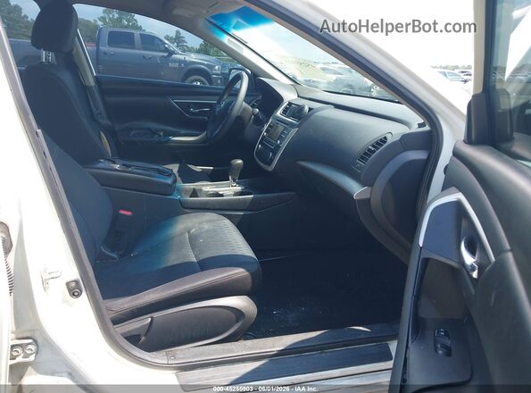 1N4AL3AP7GC167172 2016 NISSAN ALTIMA White Սալոնի դիմացի տեսք