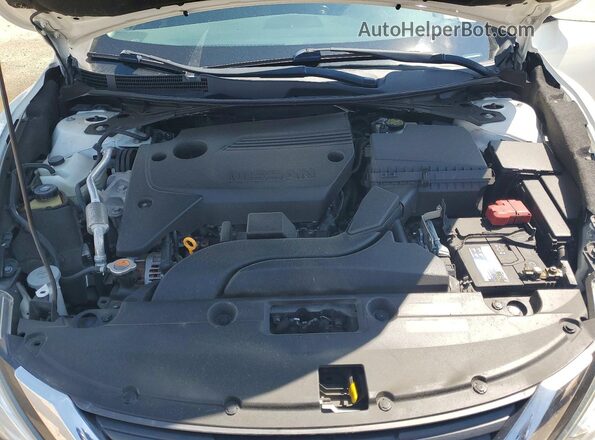 1N4AL3AP7GC220520 2016 NISSAN ALTIMA Белый Вид задней части салона
