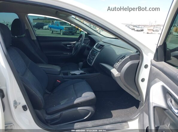 1N4AL3AP7GC220629 2016 NISSAN ALTIMA White Widok wnętrza z przodu