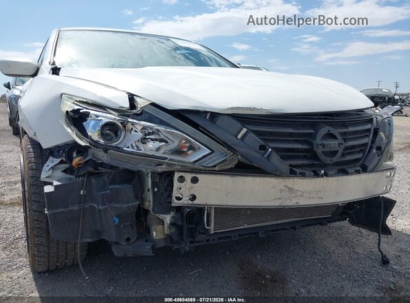 1N4AL3AP7GC220629 2016 NISSAN ALTIMA White Widok z przodu
