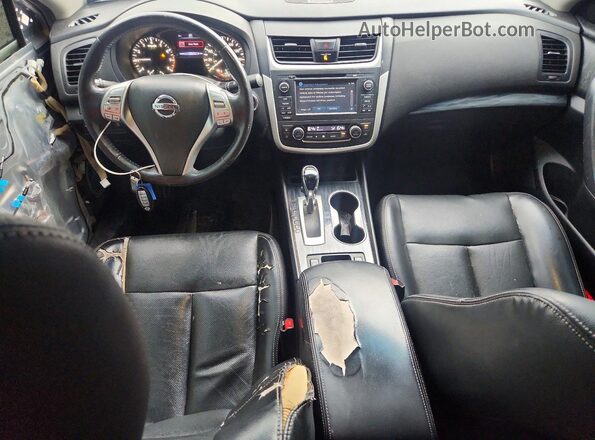 1N4AL3AP7GC237138 2016 NISSAN ALTIMA Серебряный Вид панели приборов