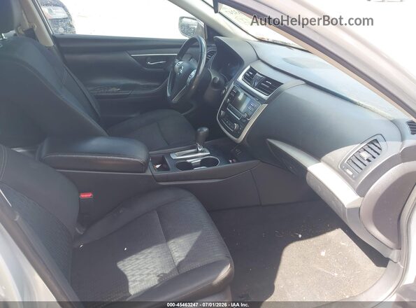 1N4AL3AP7HC132164 2017 NISSAN ALTIMA Silver Вид салону спереду