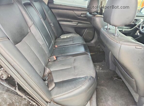 1N4AL3AP7HC203492 2017 NISSAN ALTIMA Black Rear seats view