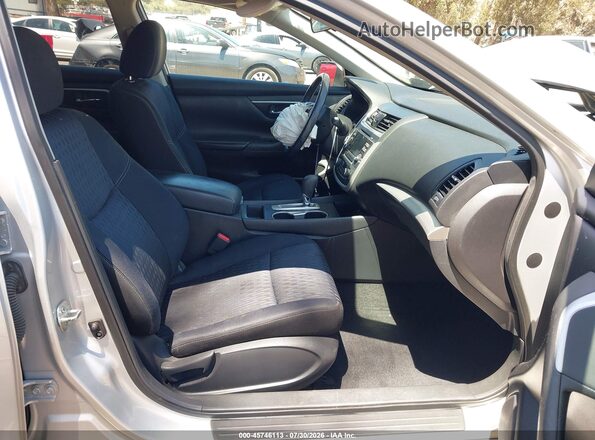 1N4AL3AP7HC217263 2017 NISSAN ALTIMA Silver Սալոնի դիմացի տեսք