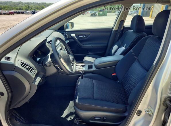 1N4AL3AP7HC239375 2017 NISSAN ALTIMA Silver Вид салону спереду