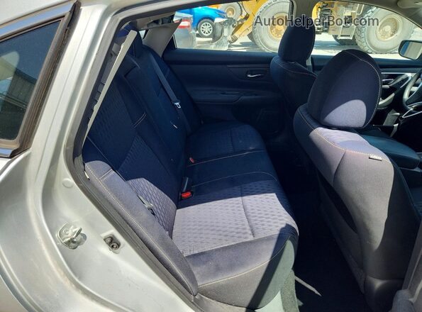 1N4AL3AP7HC239375 2017 NISSAN ALTIMA Silver Вид задніх сидінь