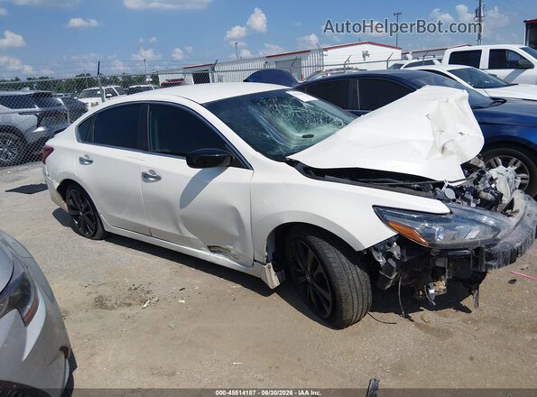 1N4AL3AP7HC246908 2017 NISSAN ALTIMA White Vista interior de 360 grados