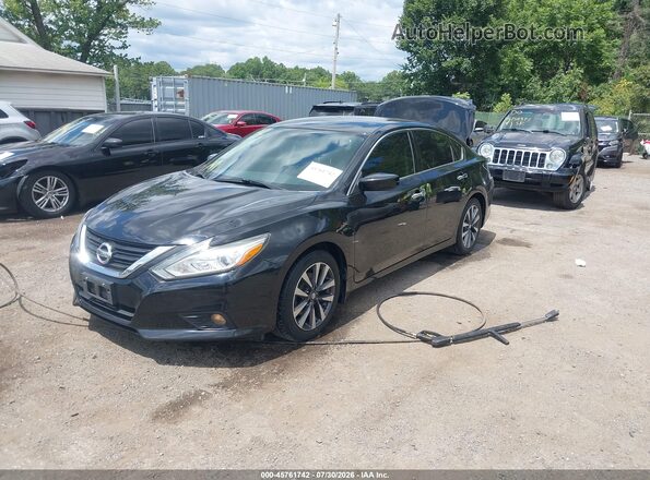 1N4AL3AP7HC268892 2017 NISSAN ALTIMA Black წინა მარცხენა ხედი სამი მეოთხედიდან