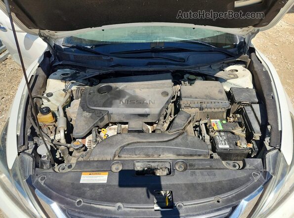 1N4AL3AP7HN305783 2017 NISSAN ALTIMA Белый Вид задней части салона