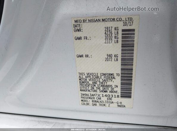 1N4AL3AP7JC140318 2018 NISSAN ALTIMA White Widok komory silnika