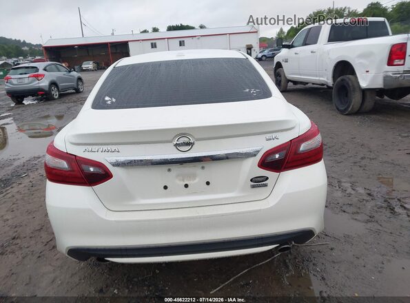 1N4AL3AP7JC140318 2018 NISSAN ALTIMA White 