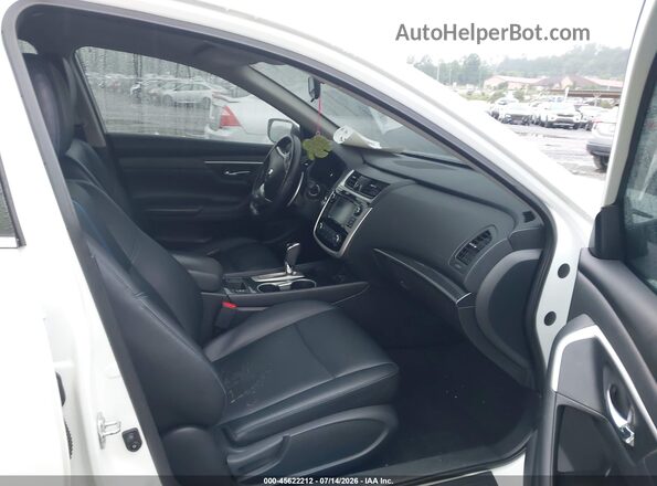 1N4AL3AP7JC140318 2018 NISSAN ALTIMA White Widok wnętrza z przodu