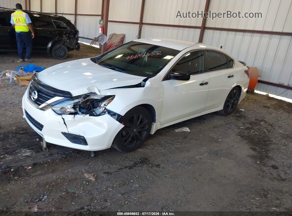 1N4AL3AP7JC159855 2018 NISSAN ALTIMA White Передня ліва чверть