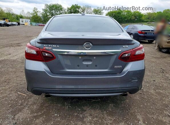 1N4AL3AP7JC161881 2018 NISSAN ALTIMA Gray Rear view